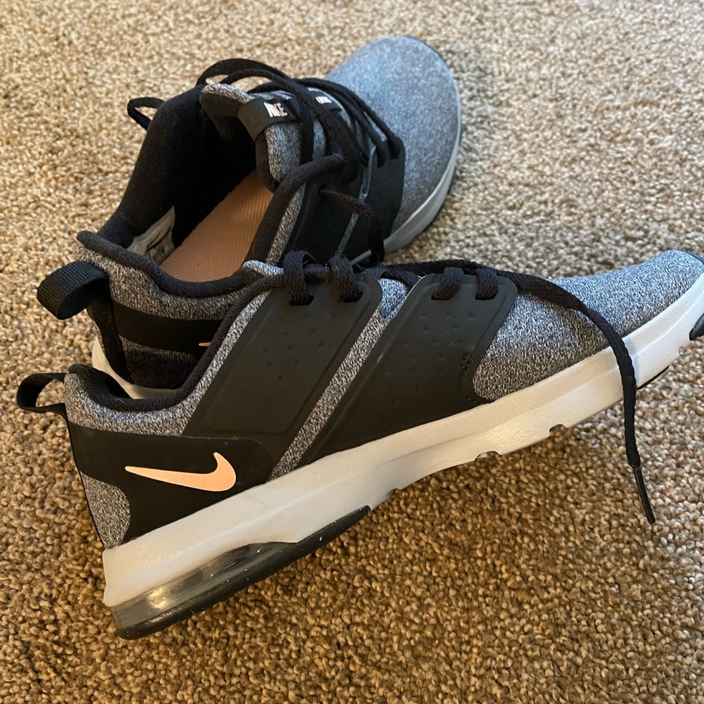 New Nike Trainers Women’s Size 7